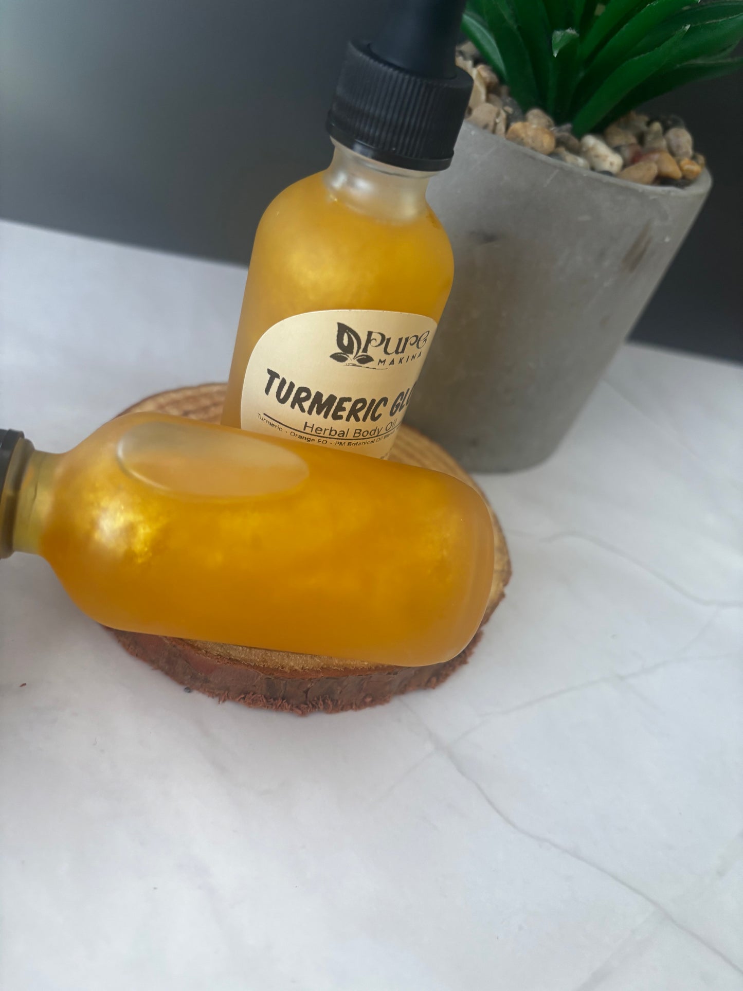 Sunkissed – Orange + Turmeric Glow Oil